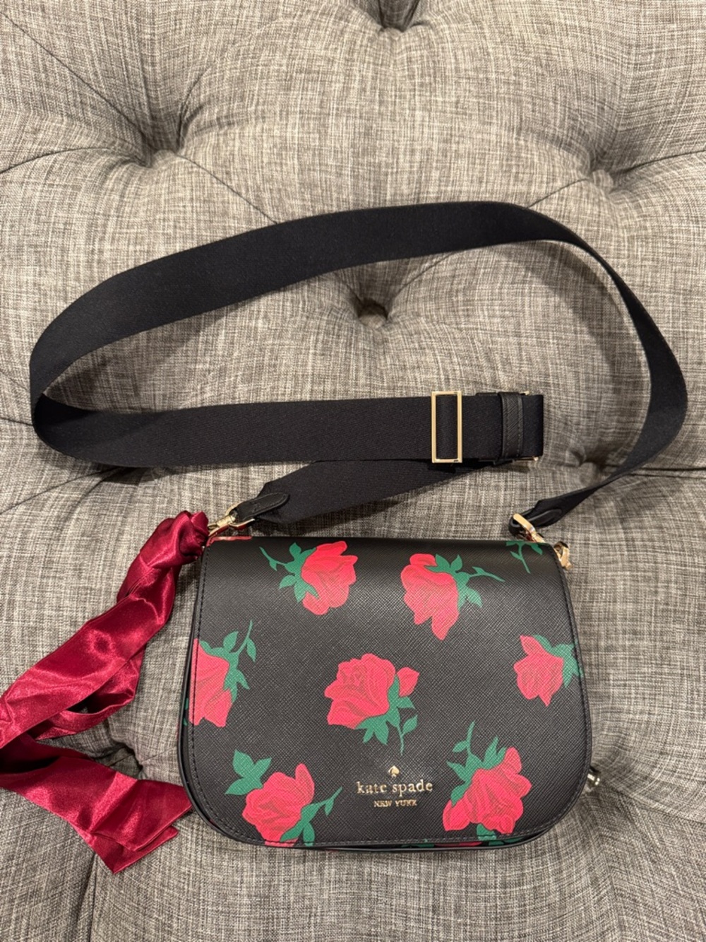 Kate Spade Bag Madison Rose Toss Printed Black Saddle Crossbody - Picture 16 of 17